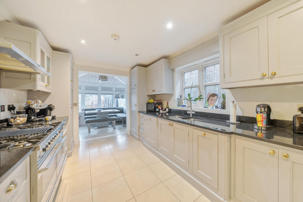 Additional image 12 of Penn Road, St. Albans, AL2