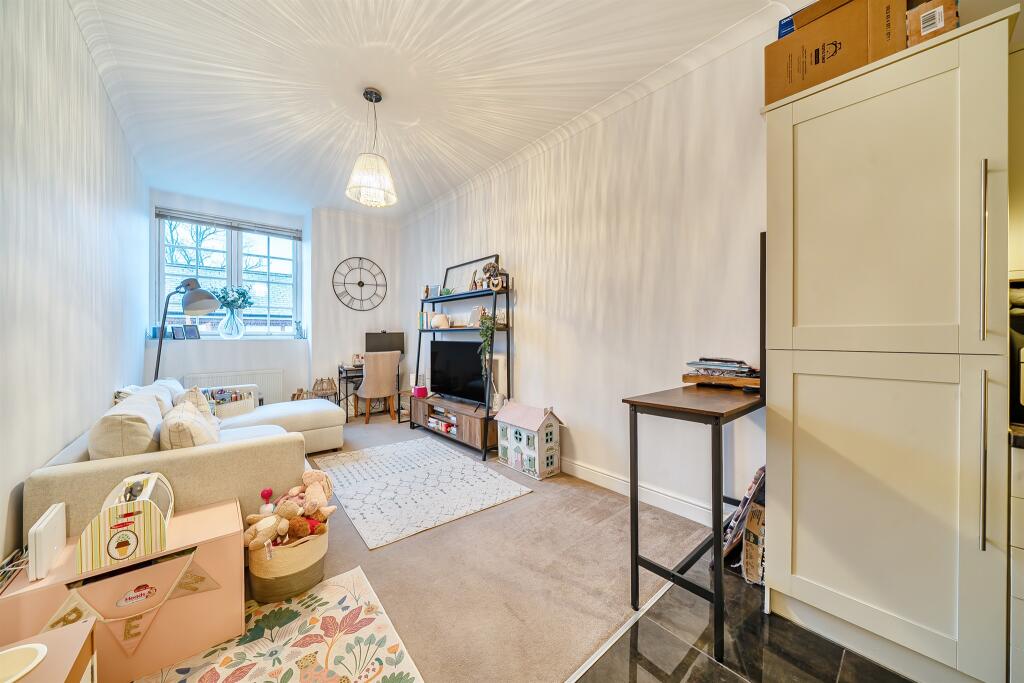 Additional image 7 of Beningfield Drive, London Colney, St. Albans