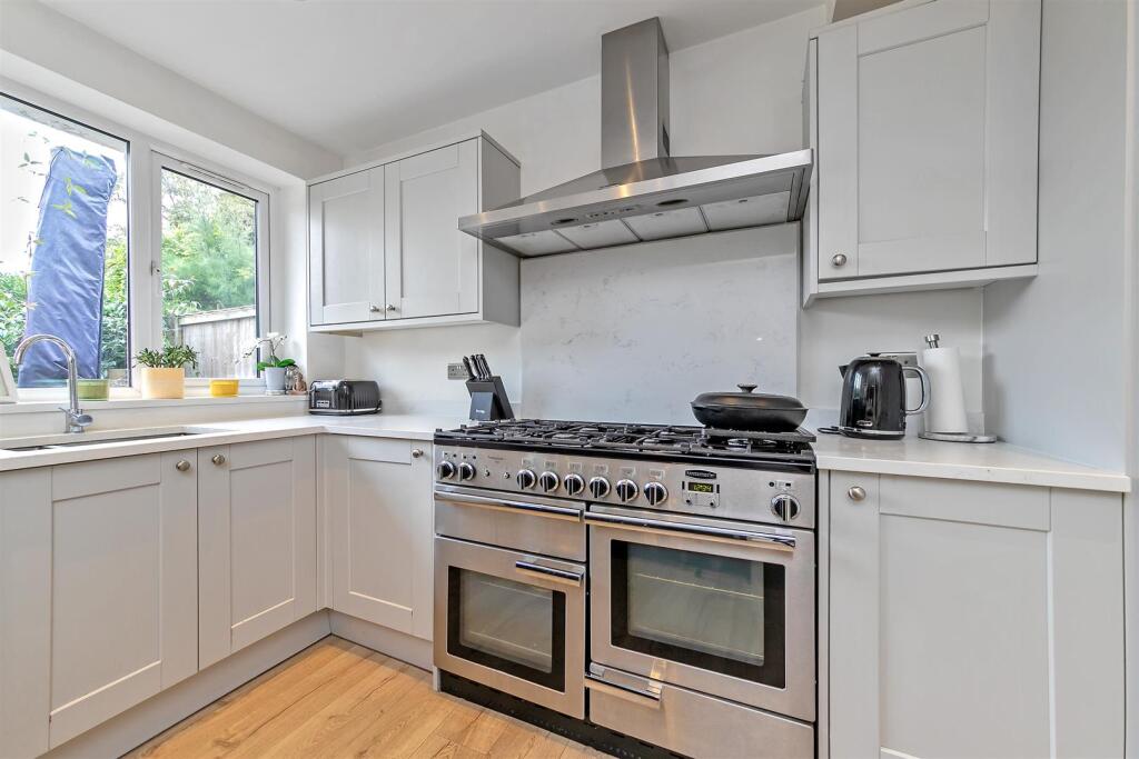 Additional image 8 of South Close, St. Albans