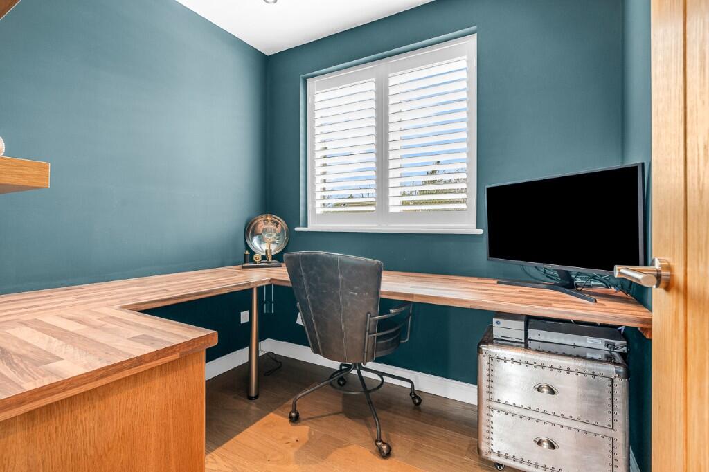 Additional image 24 of Selwyn Crescent, Hatfield, Hertfordshire, AL10