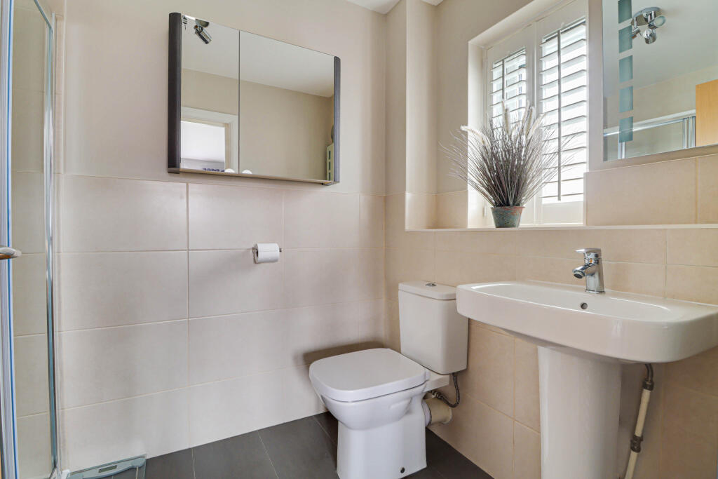 Additional image 21 of Tuffnells Way, Harpenden, Hertfordshire, AL5