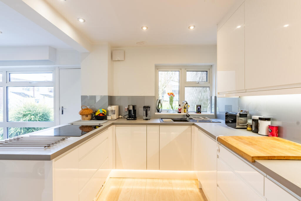 Additional image 3 of Whitecroft, St. Albans, Hertfordshire, AL1