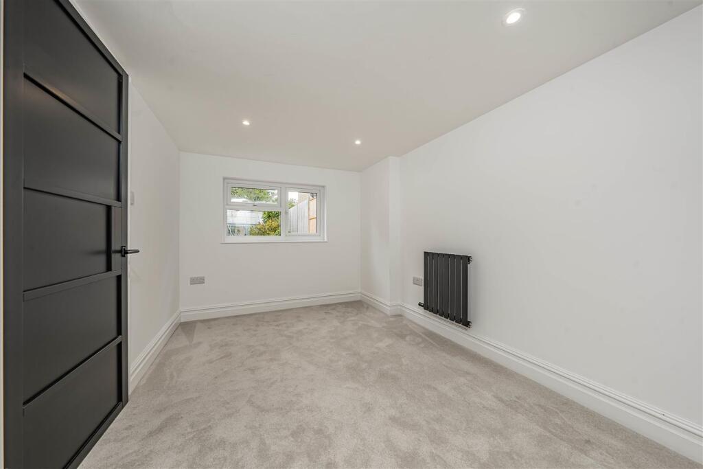 Additional image 21 of Dell Rise, Park Street, St. Albans