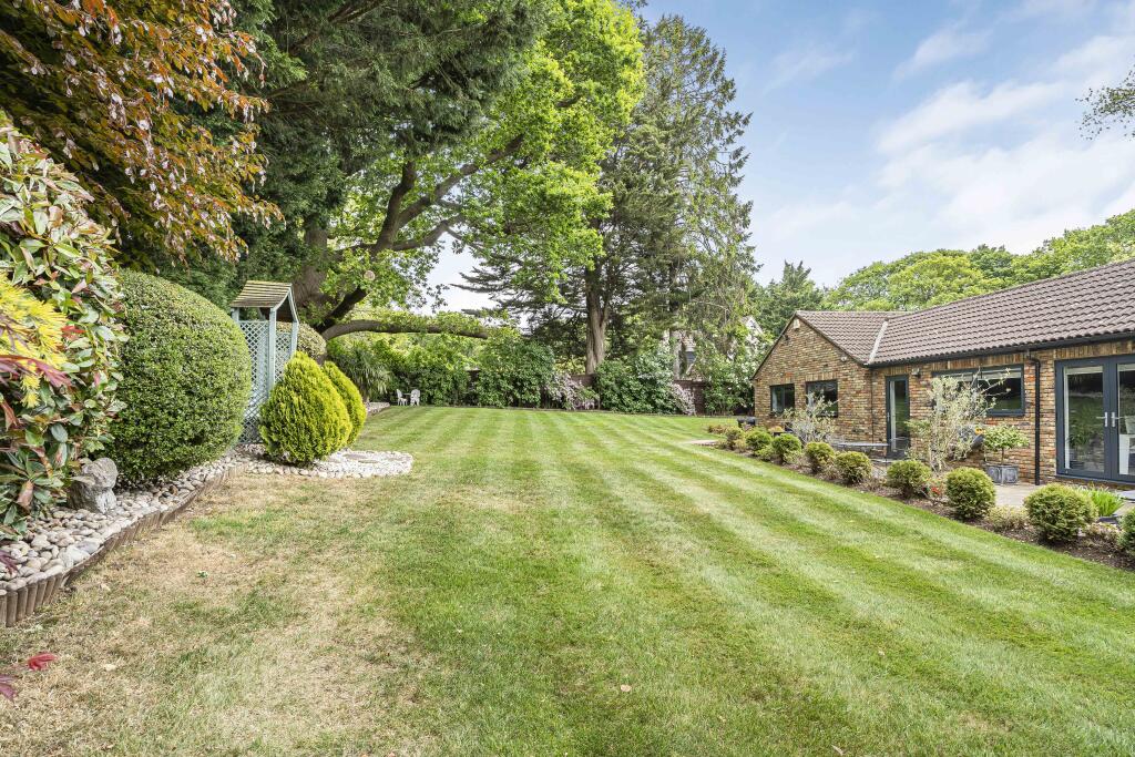 Additional image 23 of The Avenue, Welwyn, Hertfordshire, AL6