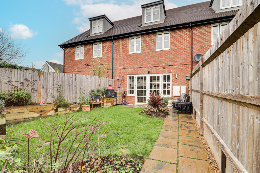 Additional image 19 of Black Cat Close, Redbourn, AL3