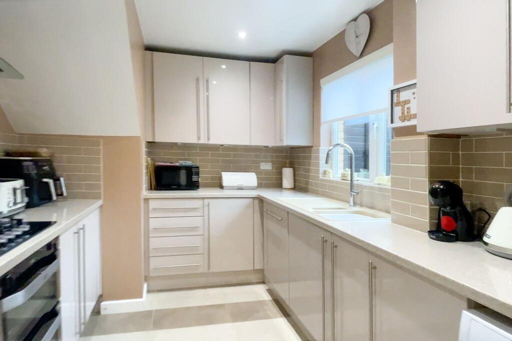 Additional image 5 of Poppyfields, Welwyn Garden City