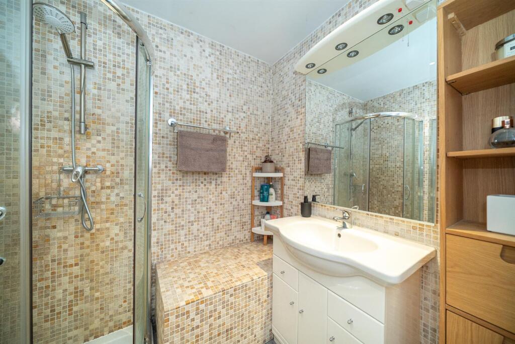 Additional image 19 of Havercroft Close, St. Albans