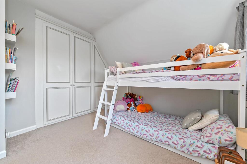 Additional image 15 of South Close, St. Albans