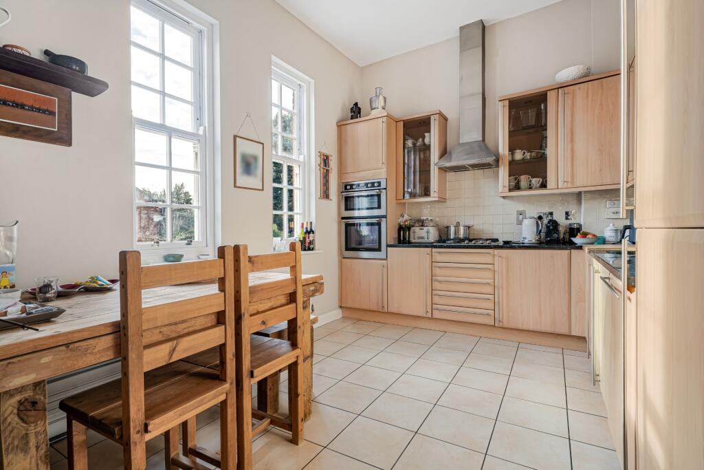 Additional image 8 of Beningfield Drive, Napsbury Park, AL2