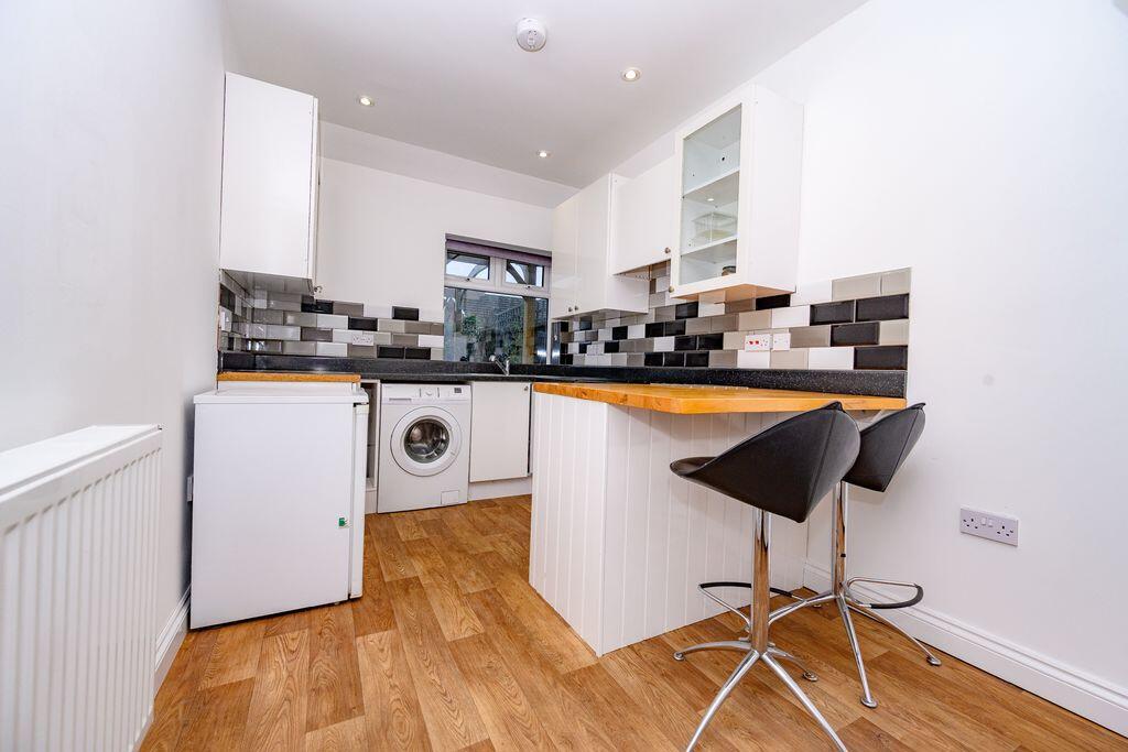 Additional image 24 of Dixons Hill Road, Welham Green