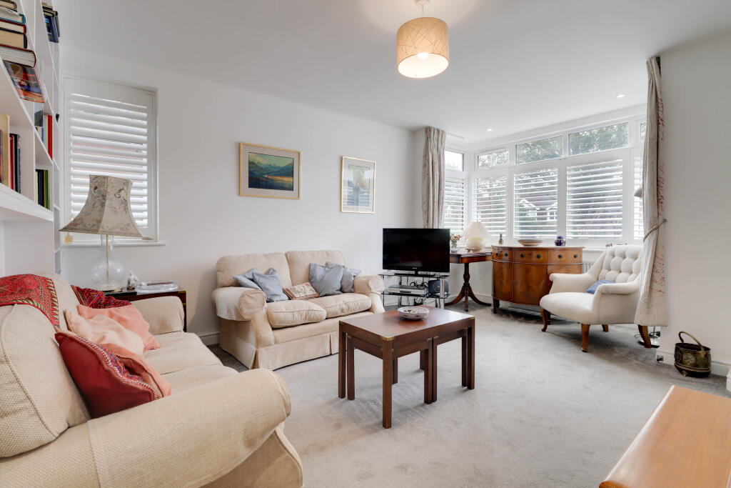 Additional image 20 of Laburnum Grove, Chiswell Green, St Albans, AL2