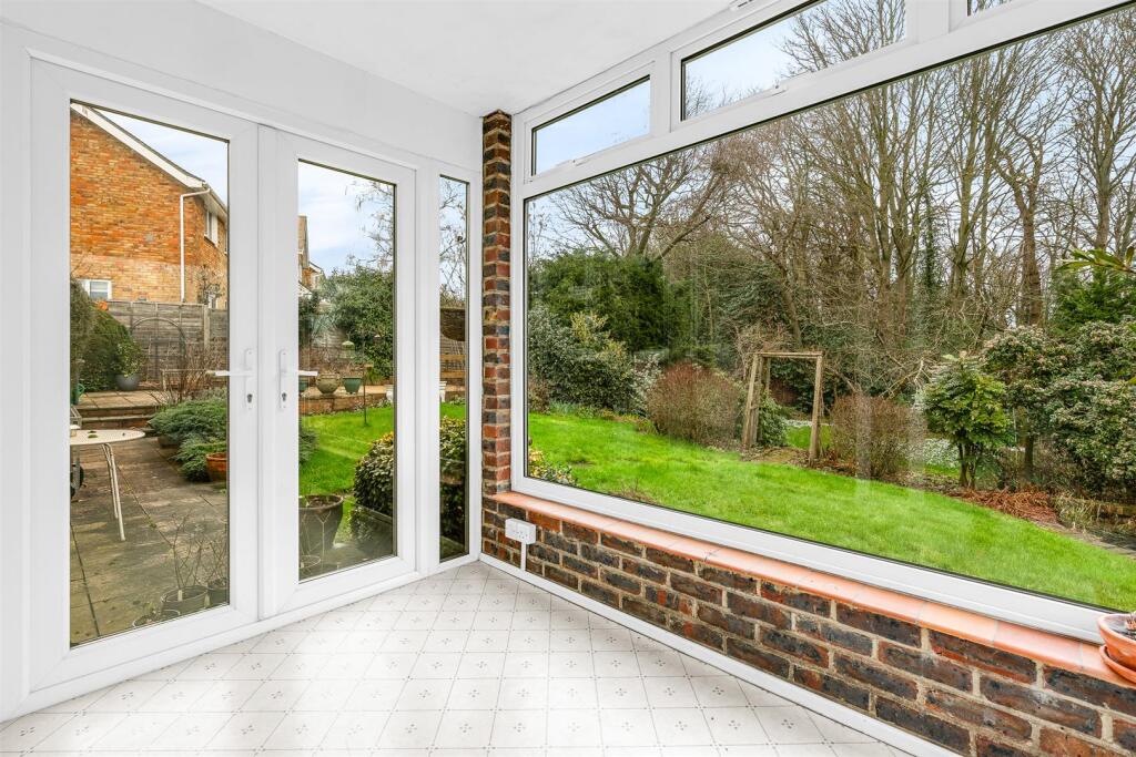 Additional image 8 of Carleton Rise, Welwyn