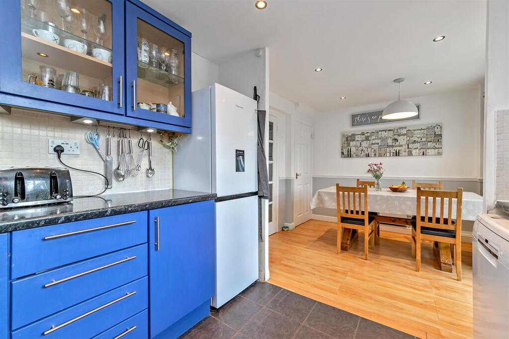 Additional image 8 of Pinewood Close, St. Albans