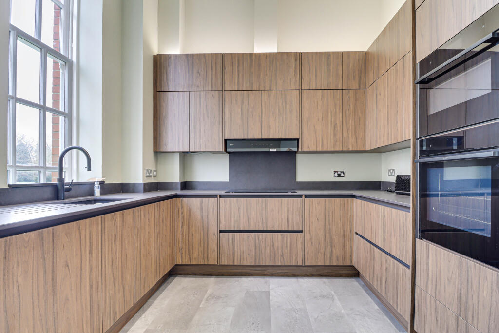 Additional image 13 of Beningfield Drive, London Colney, AL2