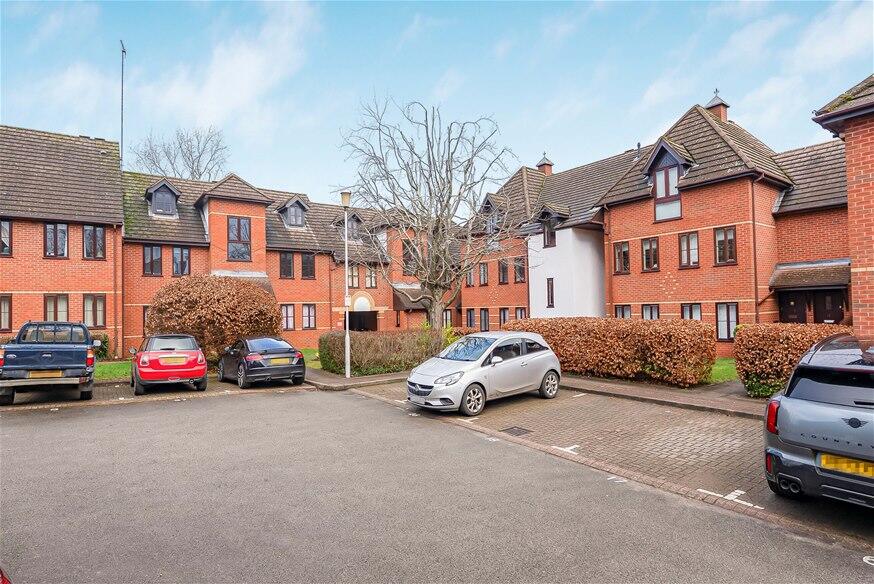 Additional image 8 of Station Road, Harpenden, AL5