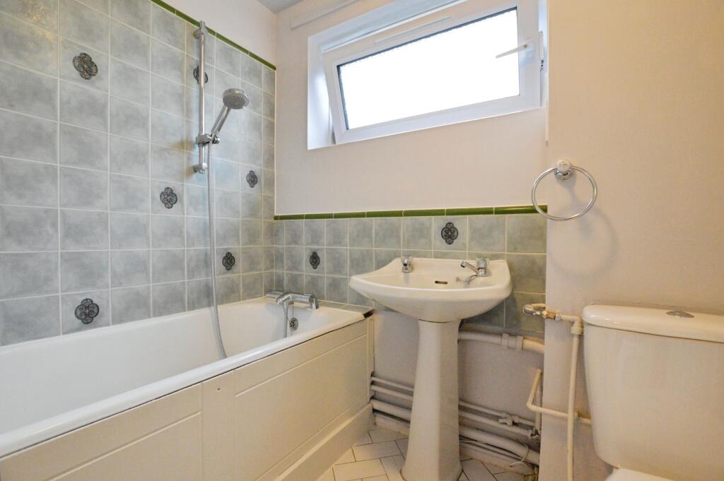 Additional image 8 of Riverside Road, St Albans, AL1