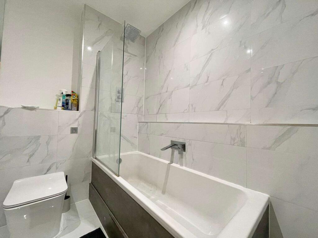 Additional image 6 of Newhall Hill