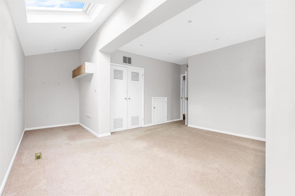 Additional image 9 of Carleton Rise, Welwyn