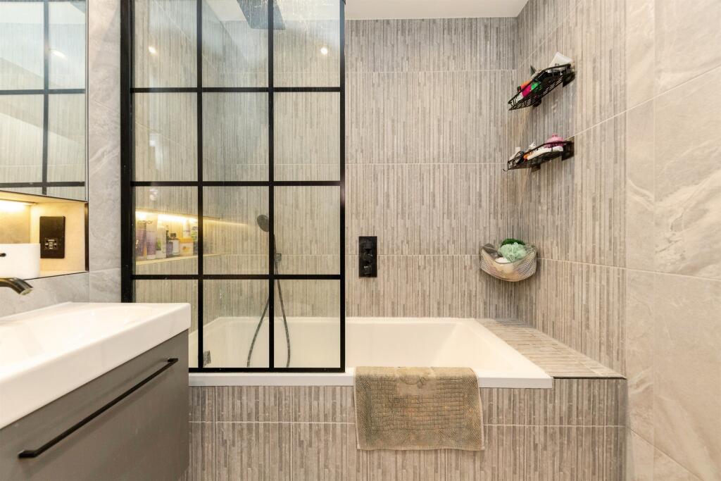 Additional image 12 of Parkway, Welwyn Garden City