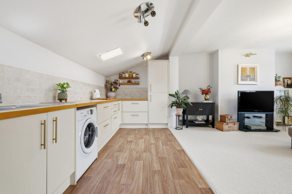 Additional image 7 of Park Street, St. Albans