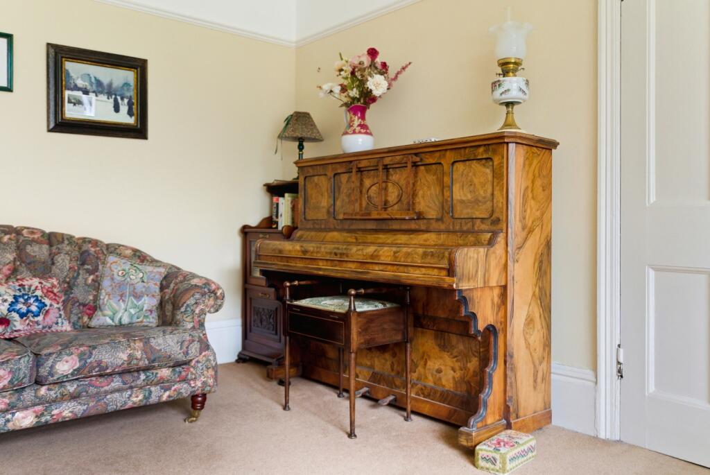 Additional image 10 of Rothamsted Avenue, Harpenden, Hertfordshire, AL5