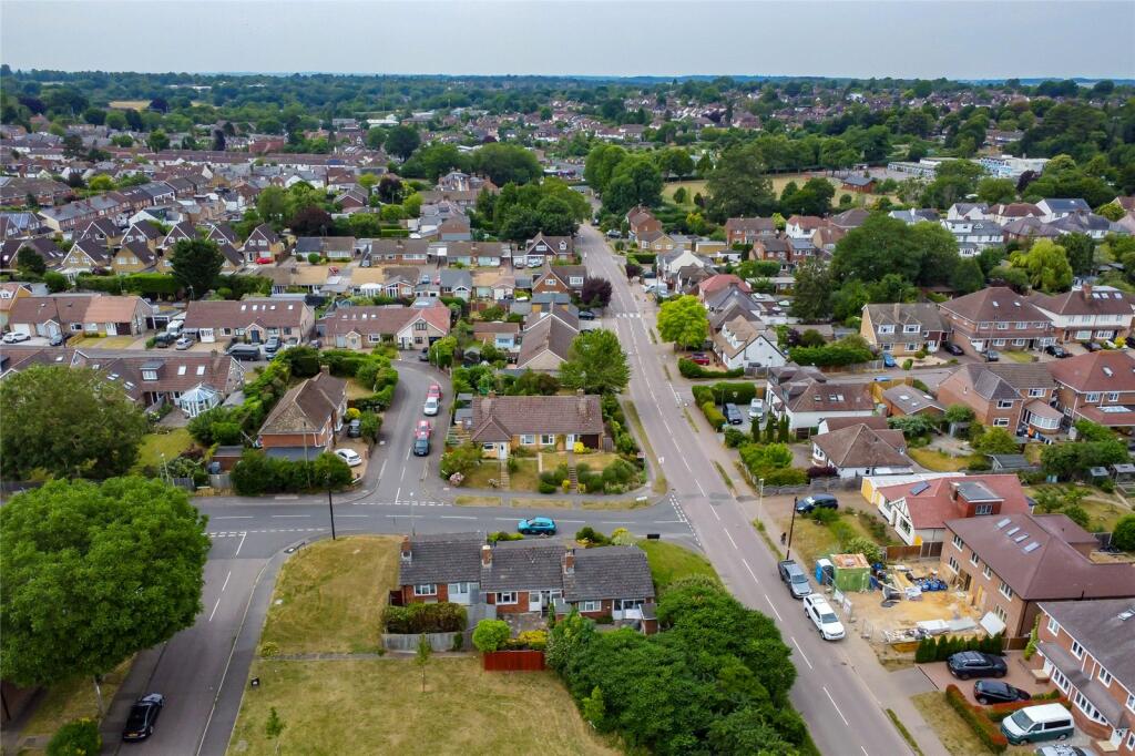 Additional image 16 of Hawthorn Close, Harpenden, Herts, AL5