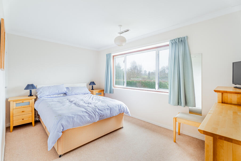 Additional image 14 of Dale Avenue, Wheathampstead, St. Albans, Hertfordshire, AL4