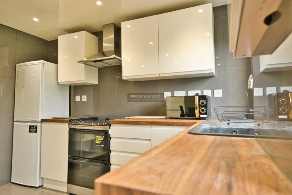 Additional image 6 of Oak Grove, Hatfield