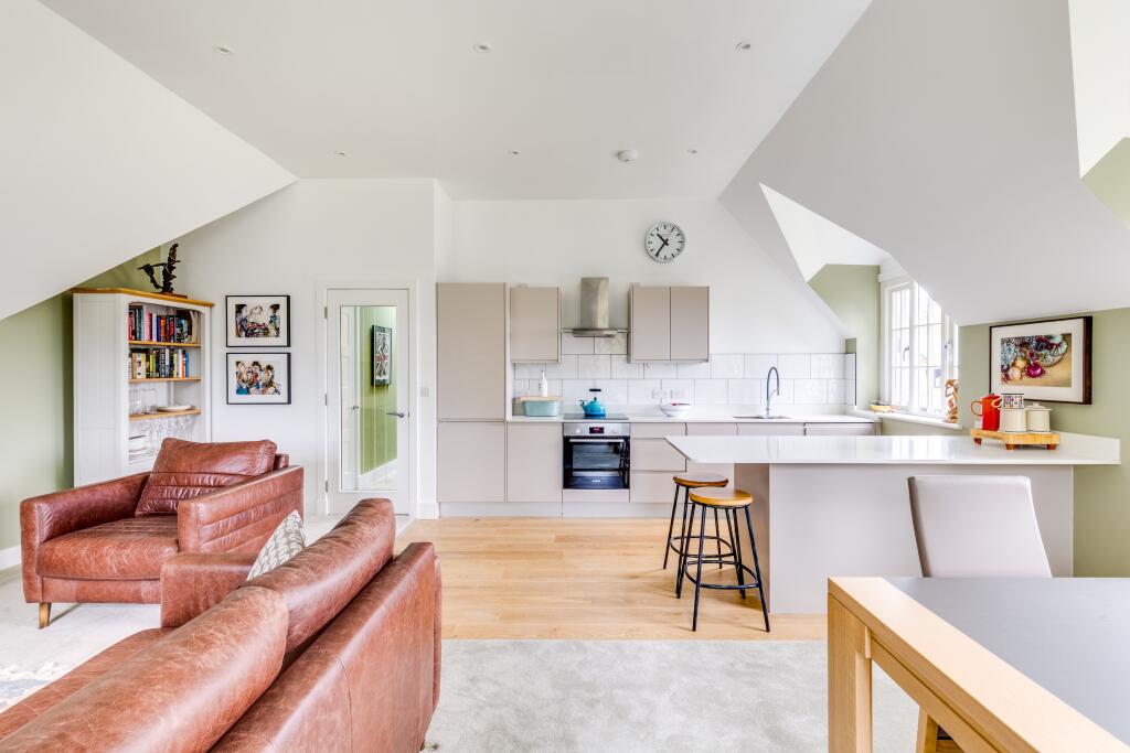 Additional image 4 of Beecholme, 54 Codicote Road, Welwyn, AL6