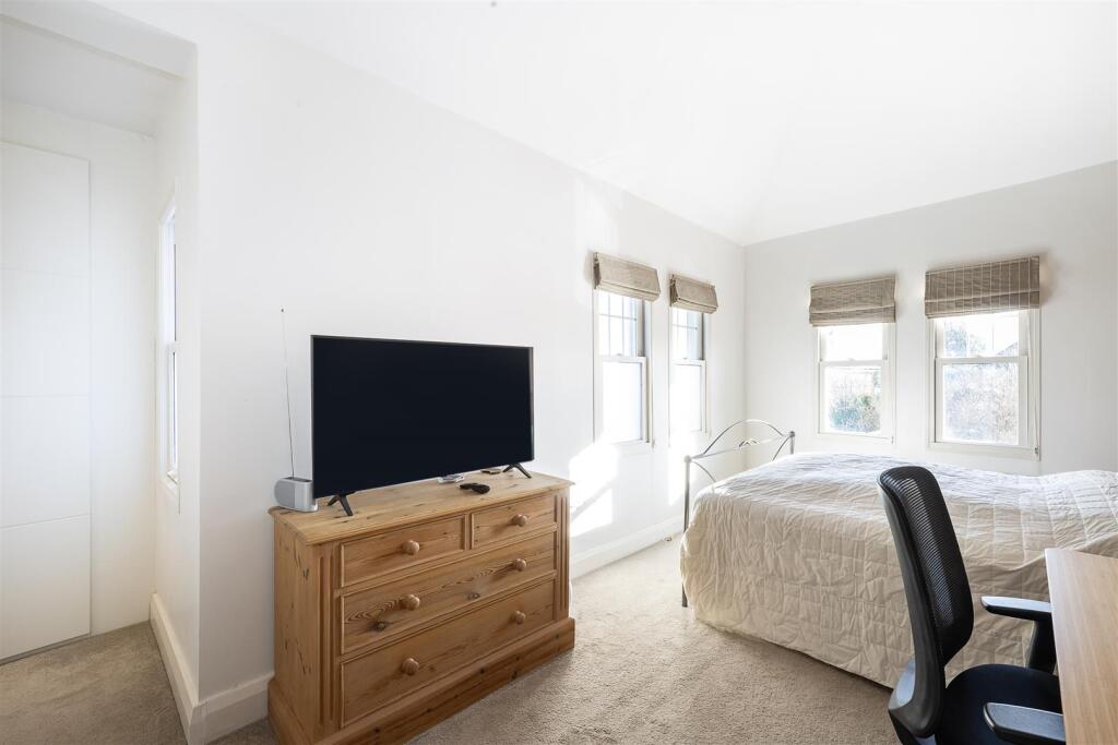 Additional image 11 of Elliswick Road, Harpenden