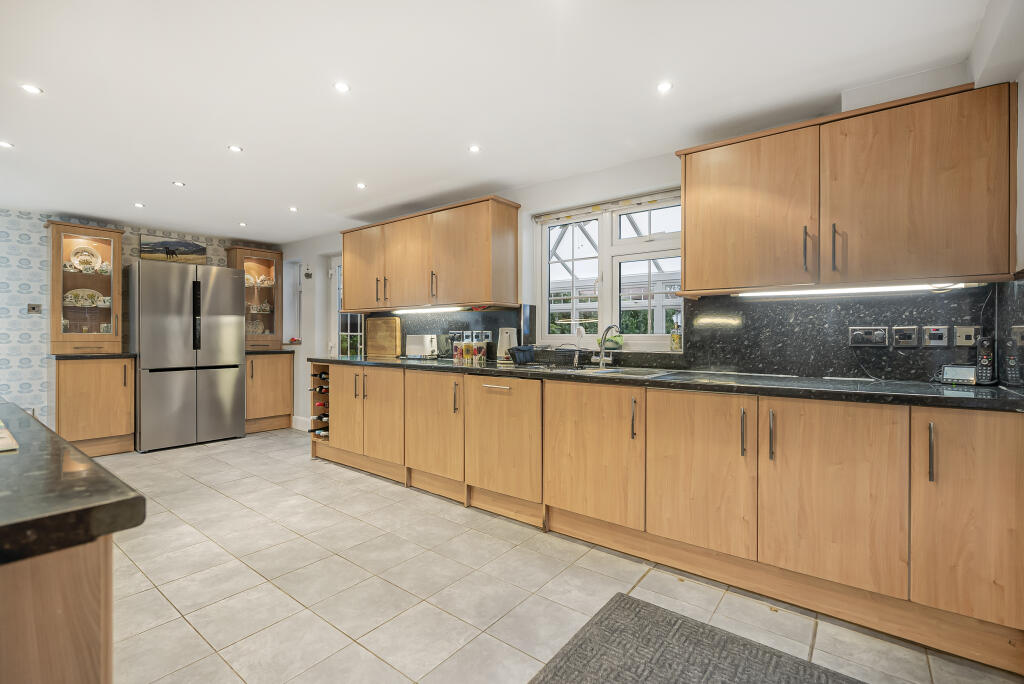 Additional image 29 of High Oaks Road, Welwyn Garden City, Welwyn Garden City, AL8