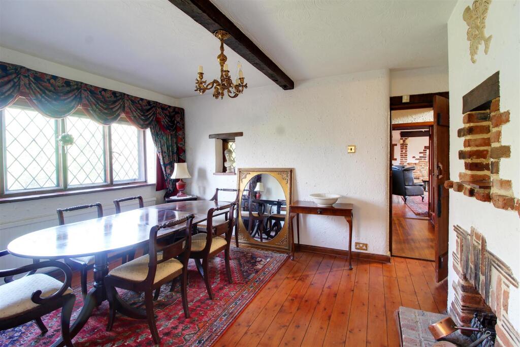 Additional image 36 of Great North Road, Brookmans Park,