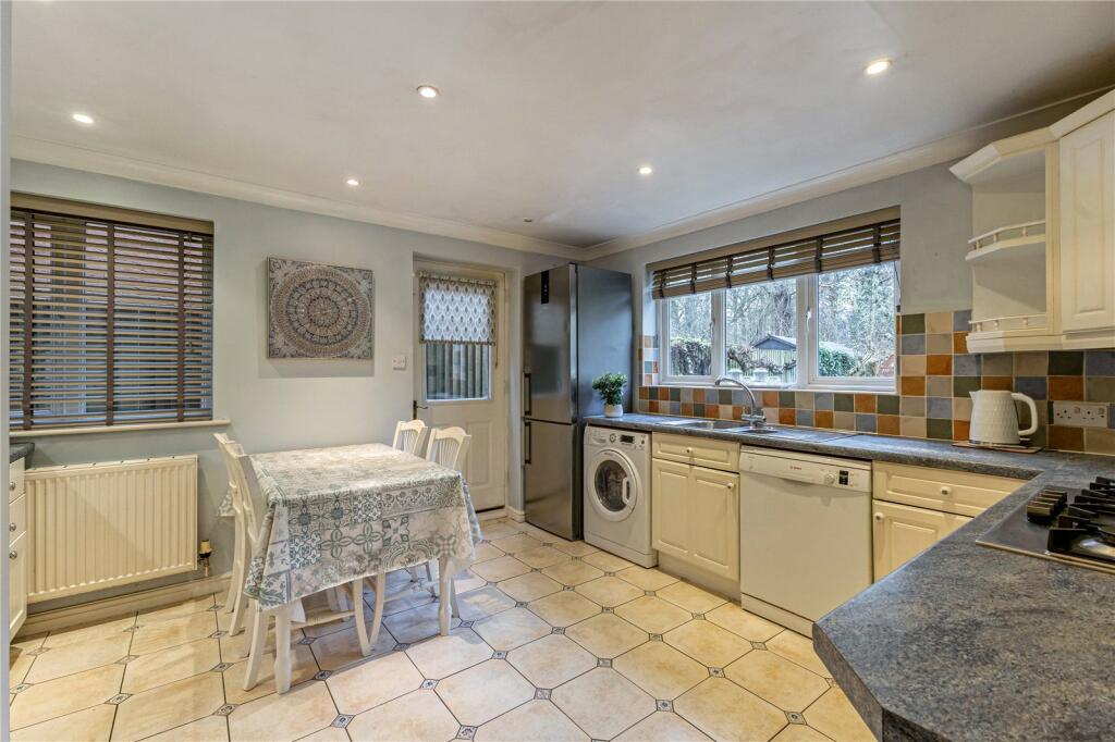 Additional image 4 of Wynches Farm Drive, St. Albans, Hertfordshire, AL4