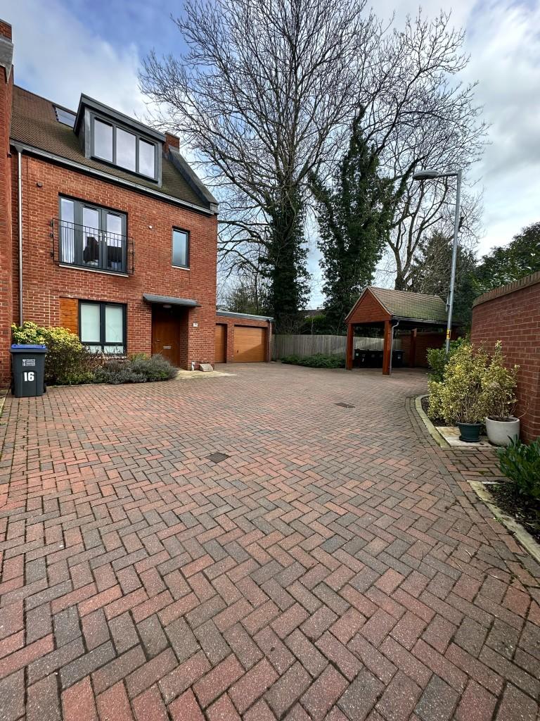 Additional image 2 of Green Close, AL9