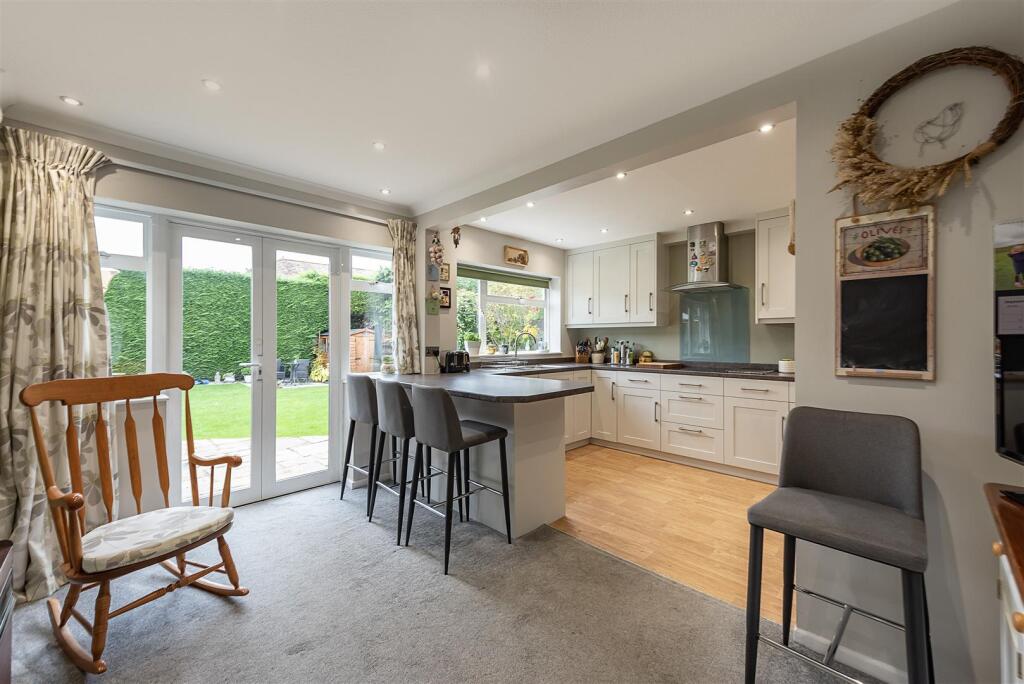 Additional image 5 of Tuffnells Way, Harpenden