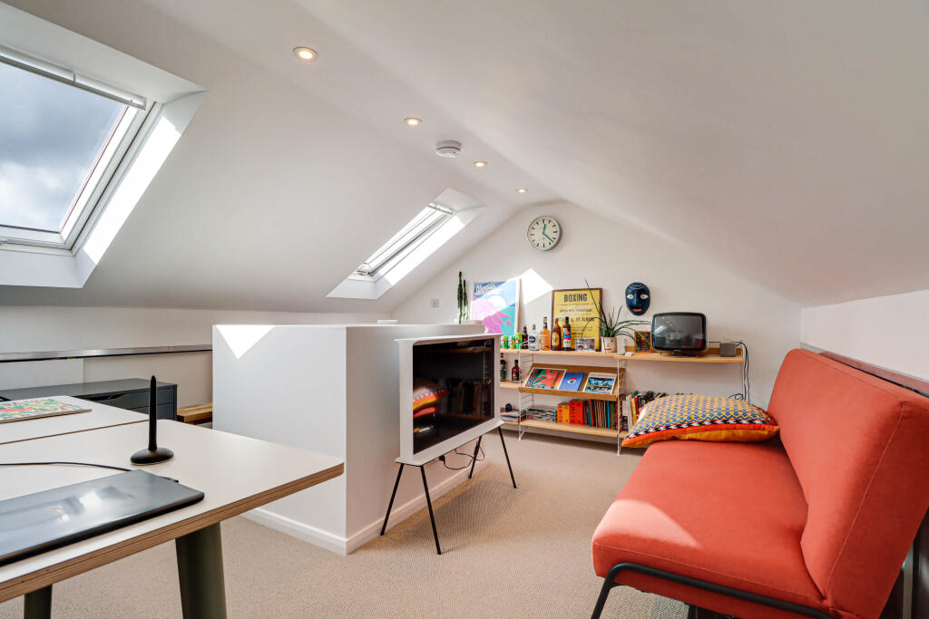 Additional image 13 of The Cleave, Harpenden, Hertfordshire, AL5