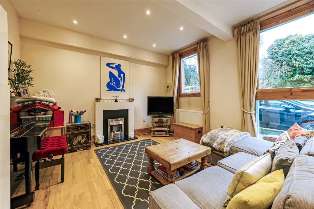 Additional image 6 of Holywell Mews, Holywell Hill, St. Albans, Hertfordshire, AL1