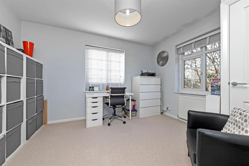 Additional image 21 of Blackthorn Close, St. Albans