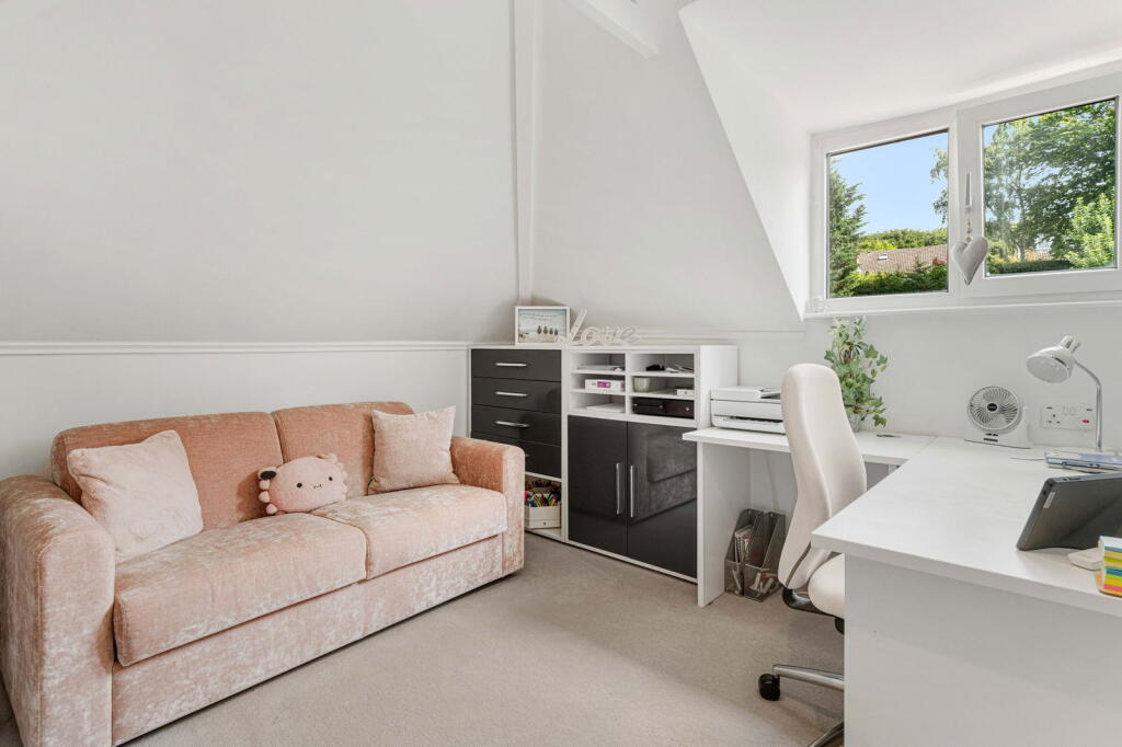 Additional image 33 of Codicote Road, Welwyn, AL6