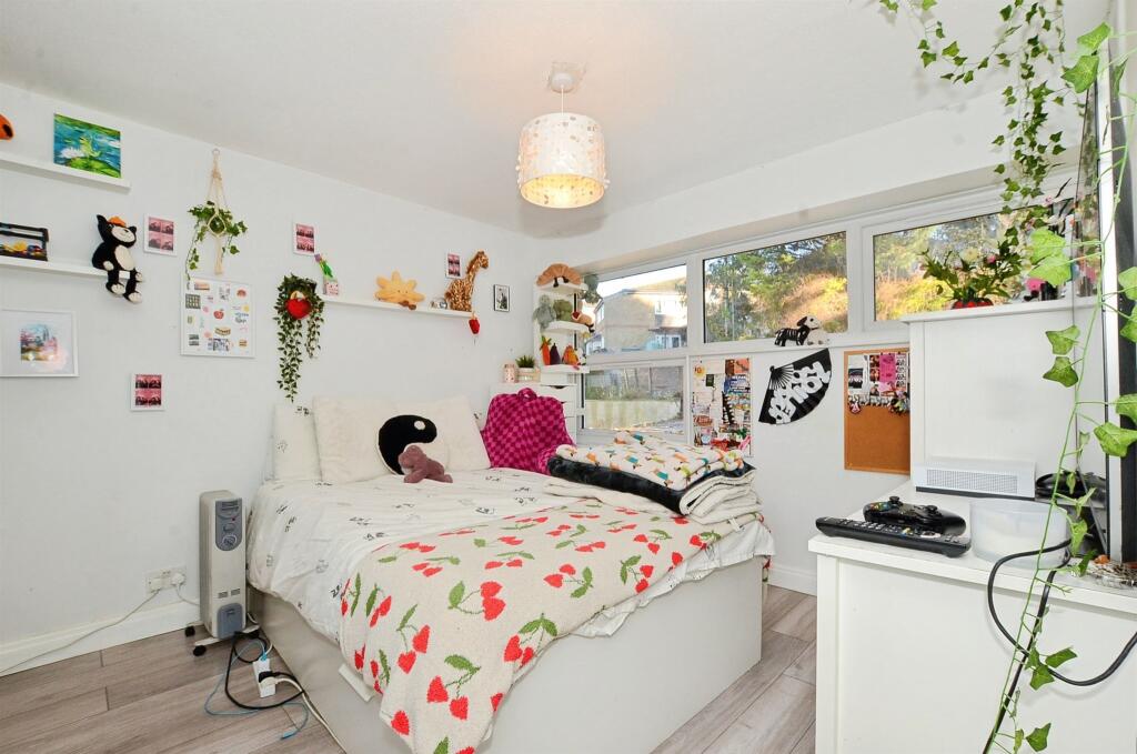 Additional image 7 of St. Martins Close, Harpenden