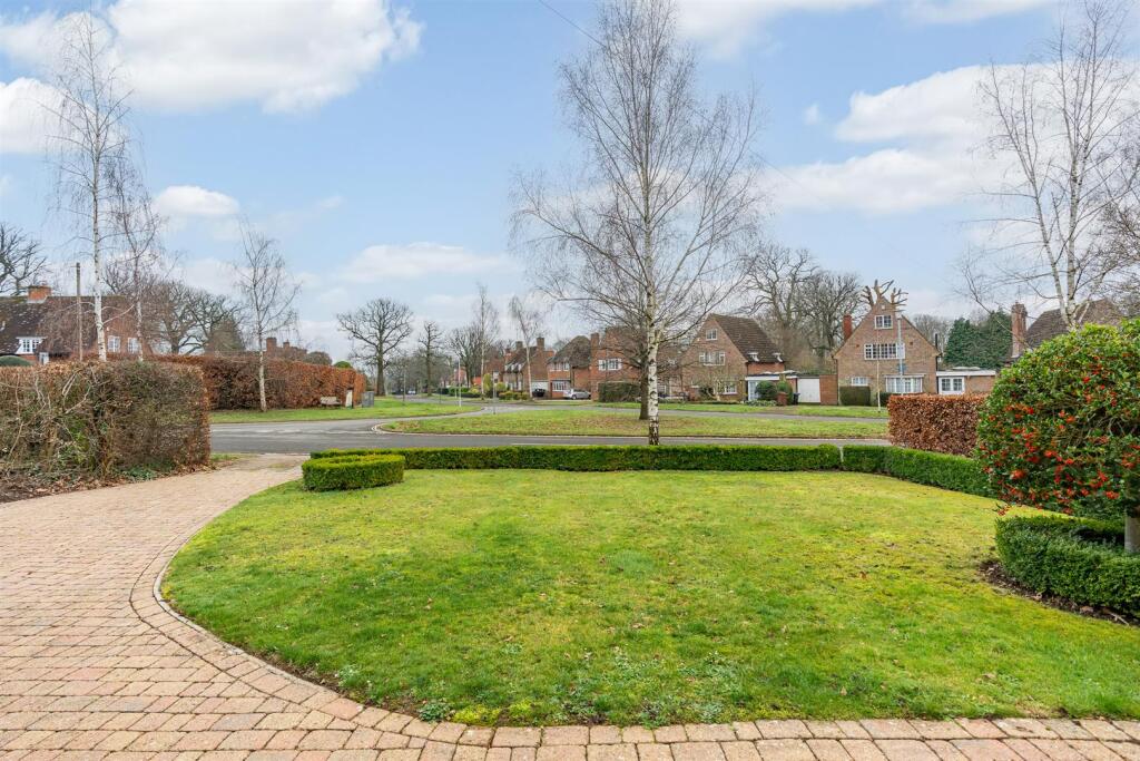 Additional image 2 of Mandeville Rise, Welwyn Garden City