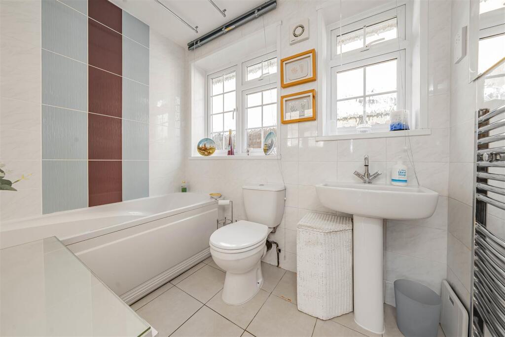 Additional image 13 of Newlyn Close, Bricket Wood, St. Albans