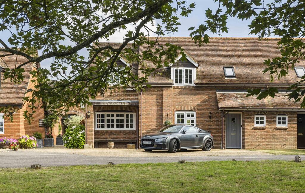 Station Road, Brookmans Park