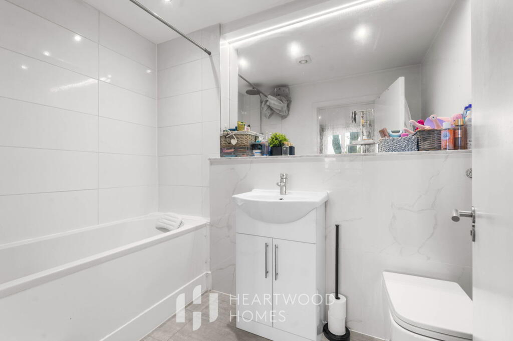 Additional image 9 of Luton Road, Harpenden, AL5 3DU