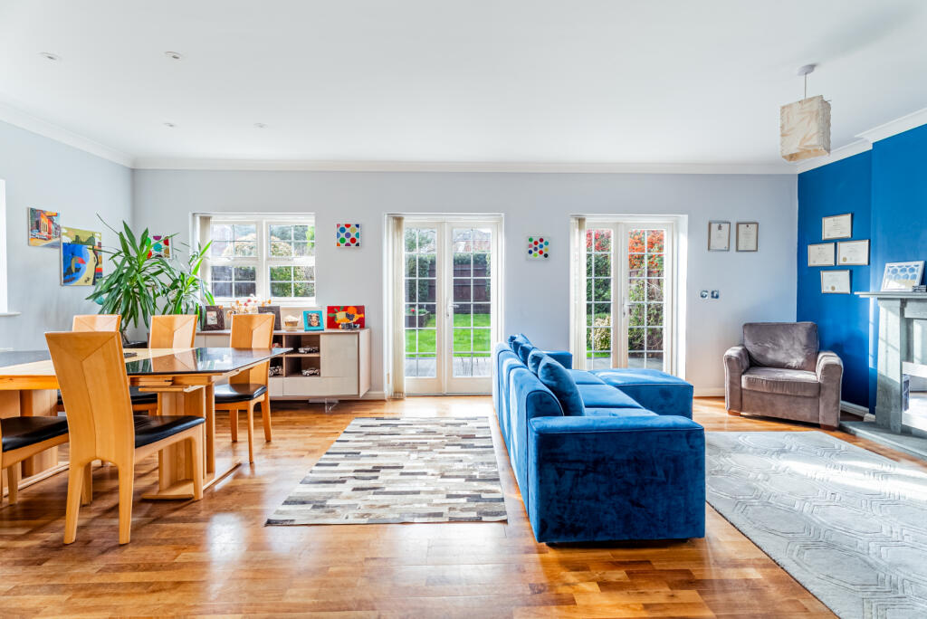 Additional image 17 of Beningfield Drive, London Colney, St. Albans, Hertfordshire, AL2