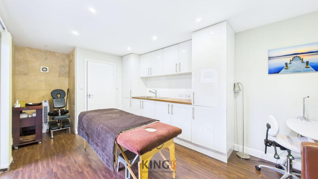 Additional image 51 of Upland Drive, Brookmans Park, AL9