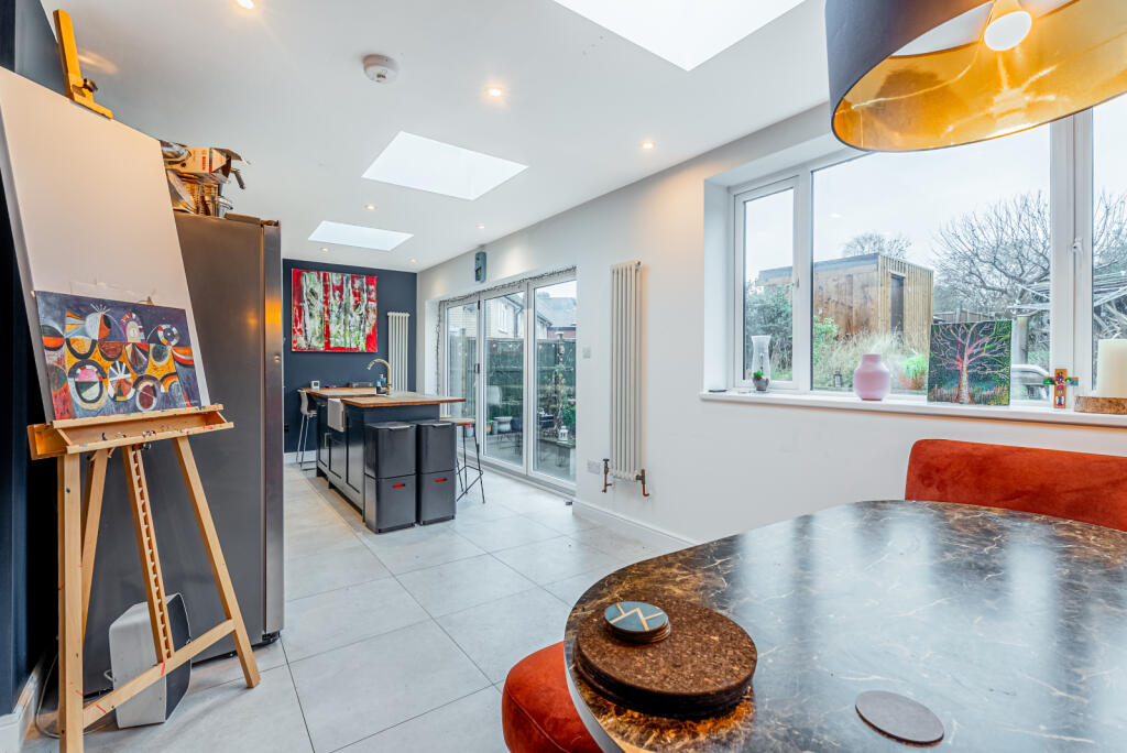 Additional image 5 of Castle Rise, Wheathampstead, St. Albans, Hertfordshire, AL4