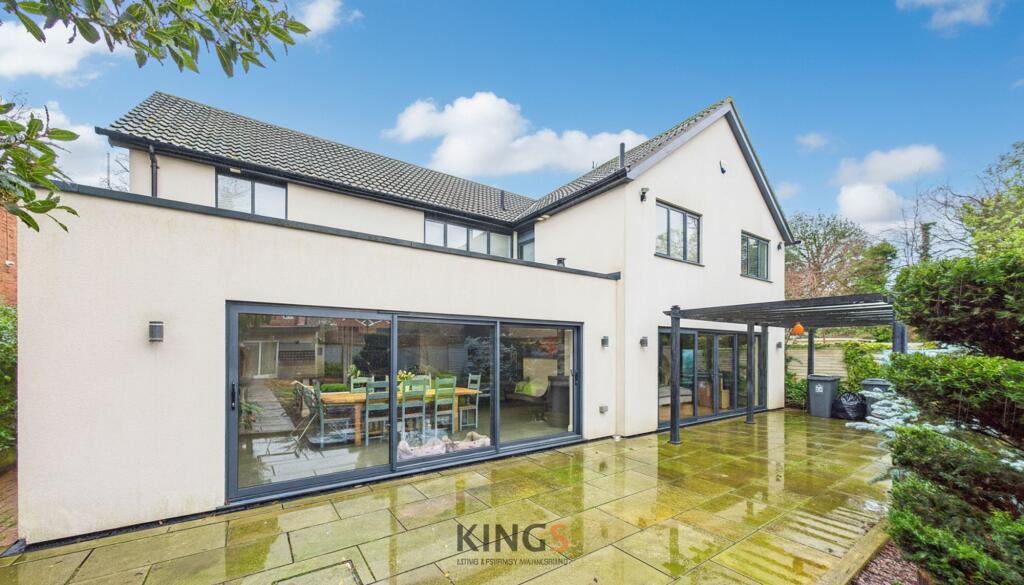 Additional image 32 of Upland Drive, Brookmans Park, AL9