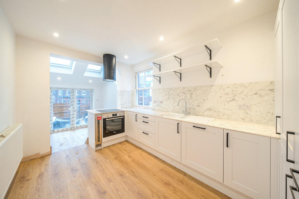 Additional image 12 of Gombards, St. Albans, AL3