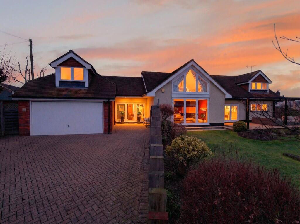 Truly distinctive family home, 1 Lamb Lane, Redbourn, AL3